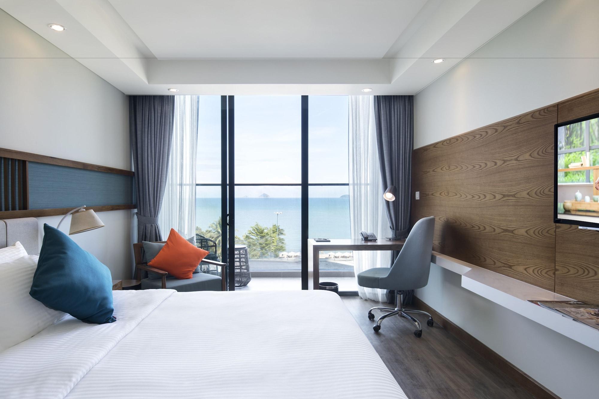 Citadines Bayfront Nha Trang Aparthotel Exterior photo