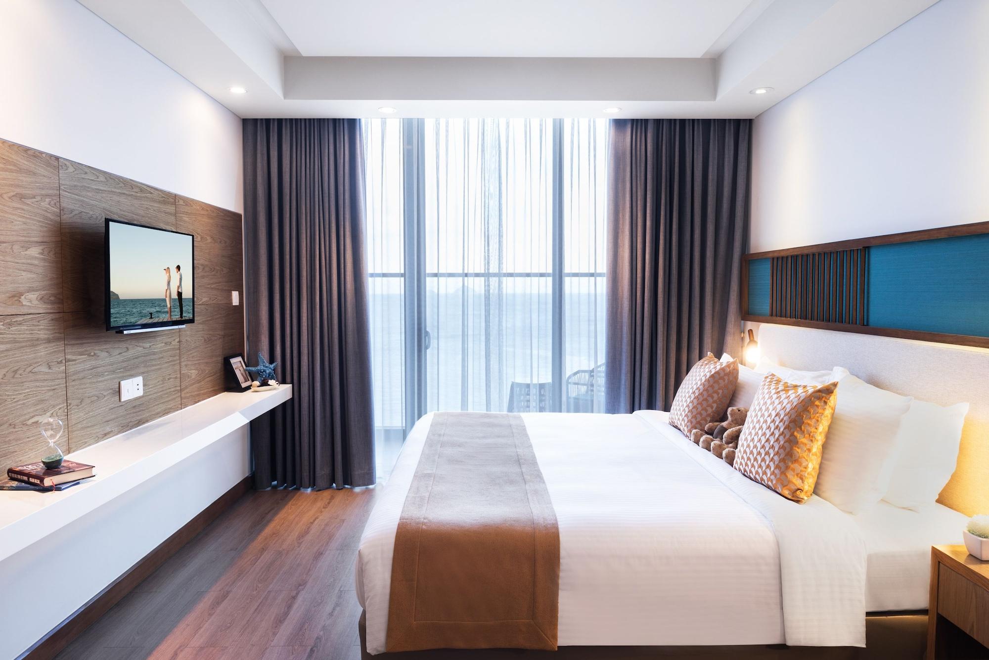 Citadines Bayfront Nha Trang Aparthotel Exterior photo