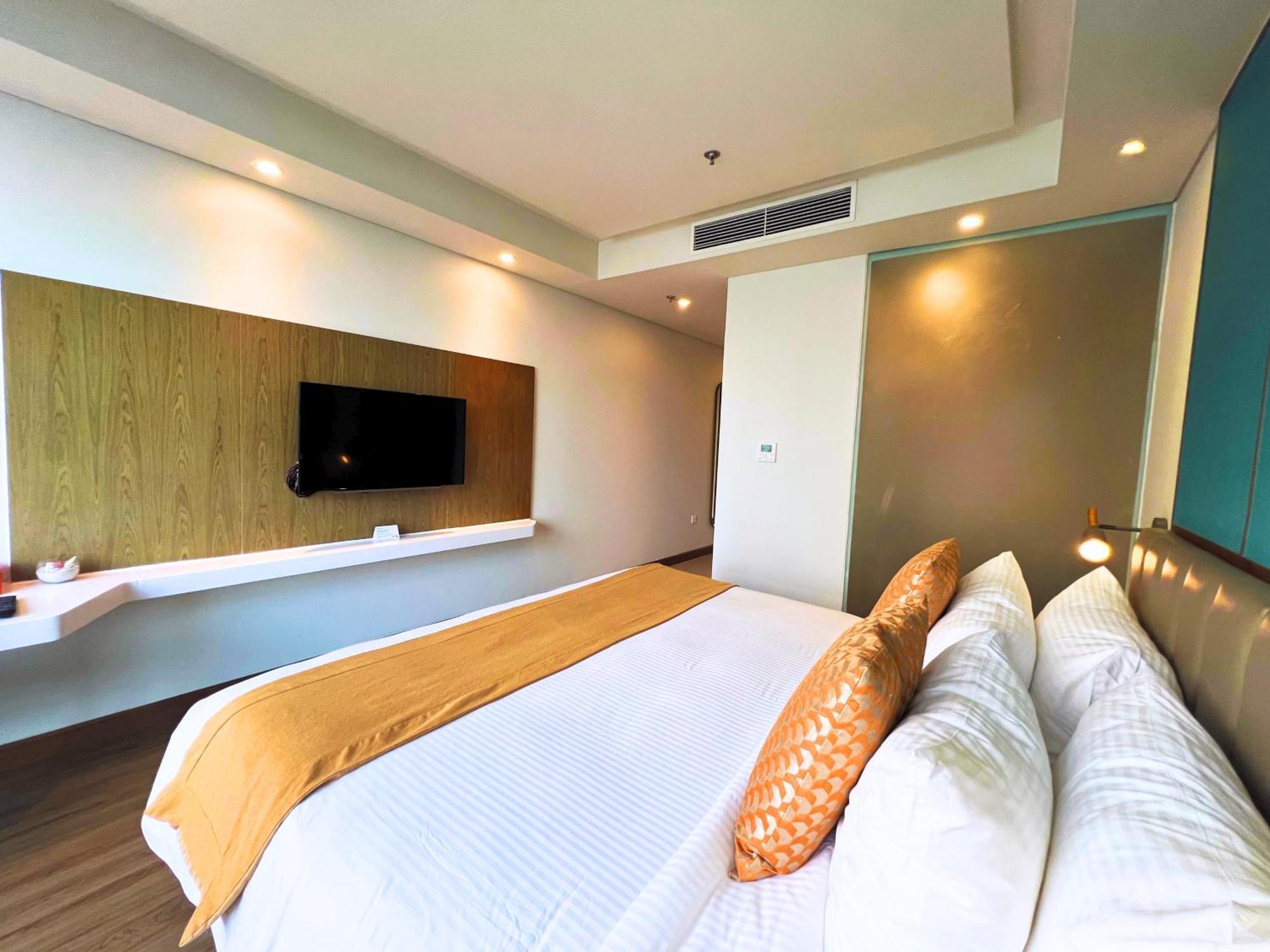 Citadines Bayfront Nha Trang Aparthotel Exterior photo