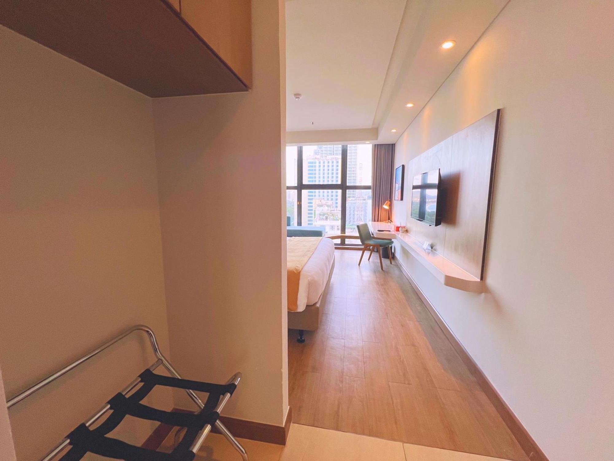 Citadines Bayfront Nha Trang Aparthotel Exterior photo