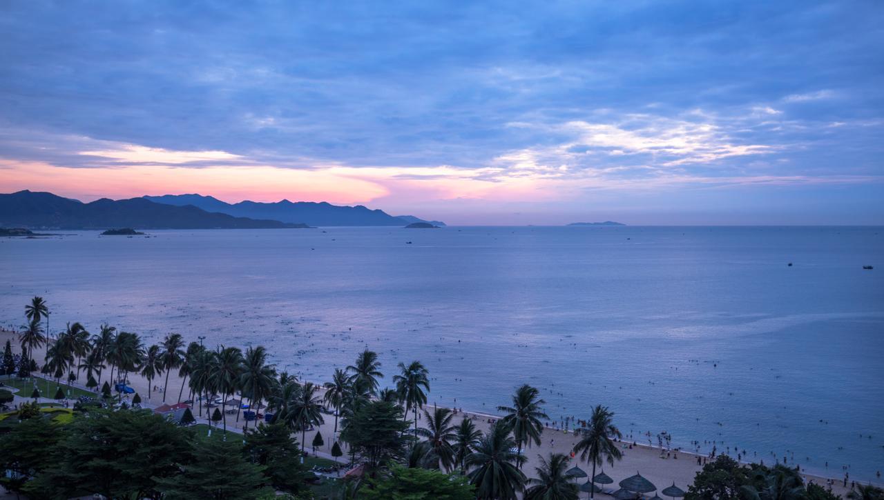Citadines Bayfront Nha Trang Aparthotel Exterior photo