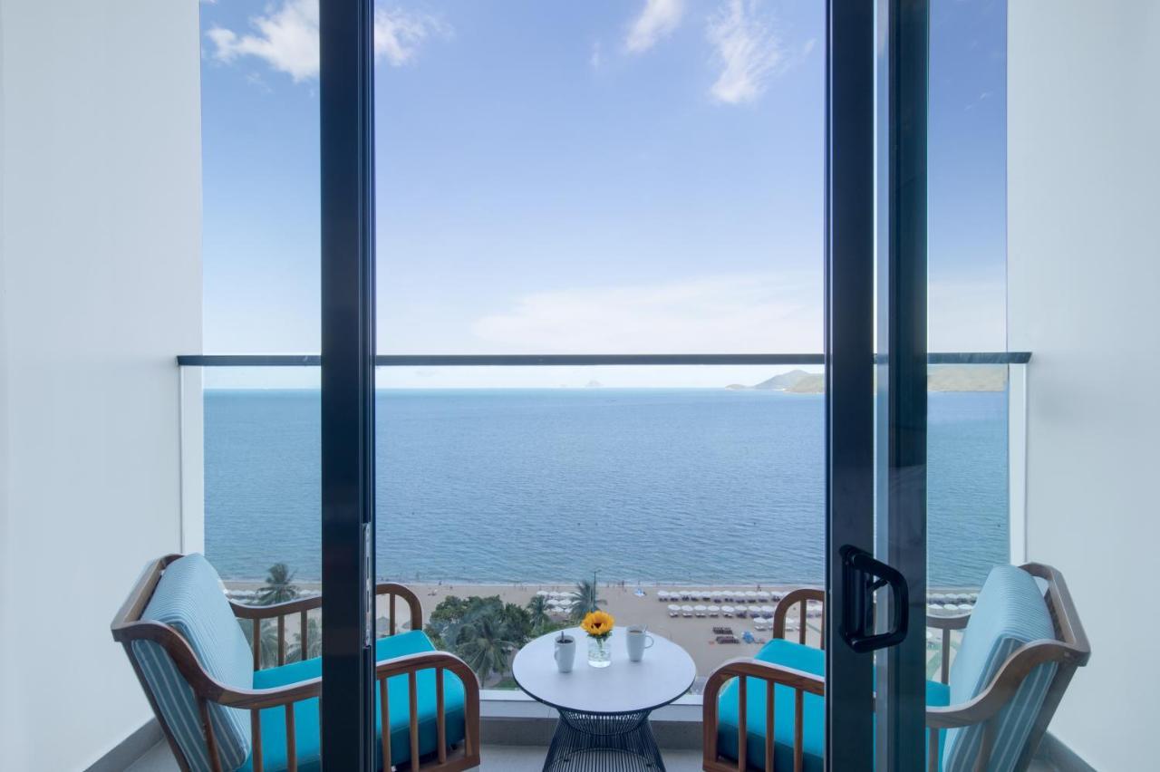Citadines Bayfront Nha Trang Aparthotel Exterior photo